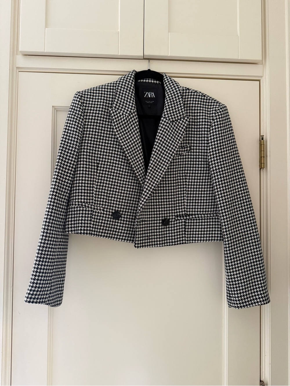 Zara Black and White Houndstooth Cropped Blazer